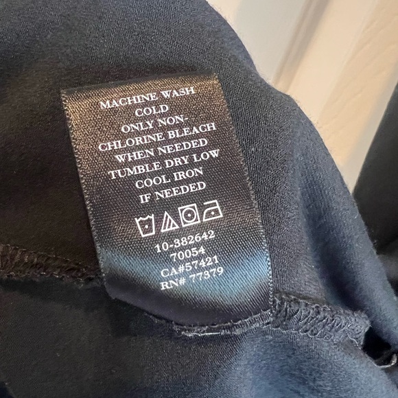 31. Ann Taylor Classic Black Garment - Picture 5 of 5